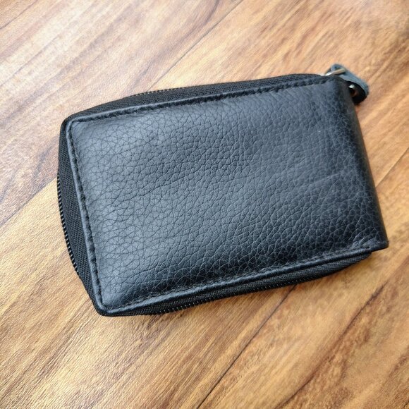 Genuine Leather Palm Wallet for Women with RFID Blocking - Picture 3 of 15